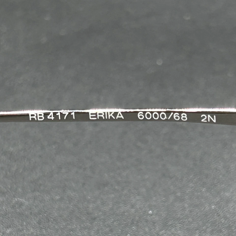 Gafas de sol Ray-Ban RB 4171 Erika 6000/68 beige/rosa goma degradada Italia usadas Foto 4 de 4