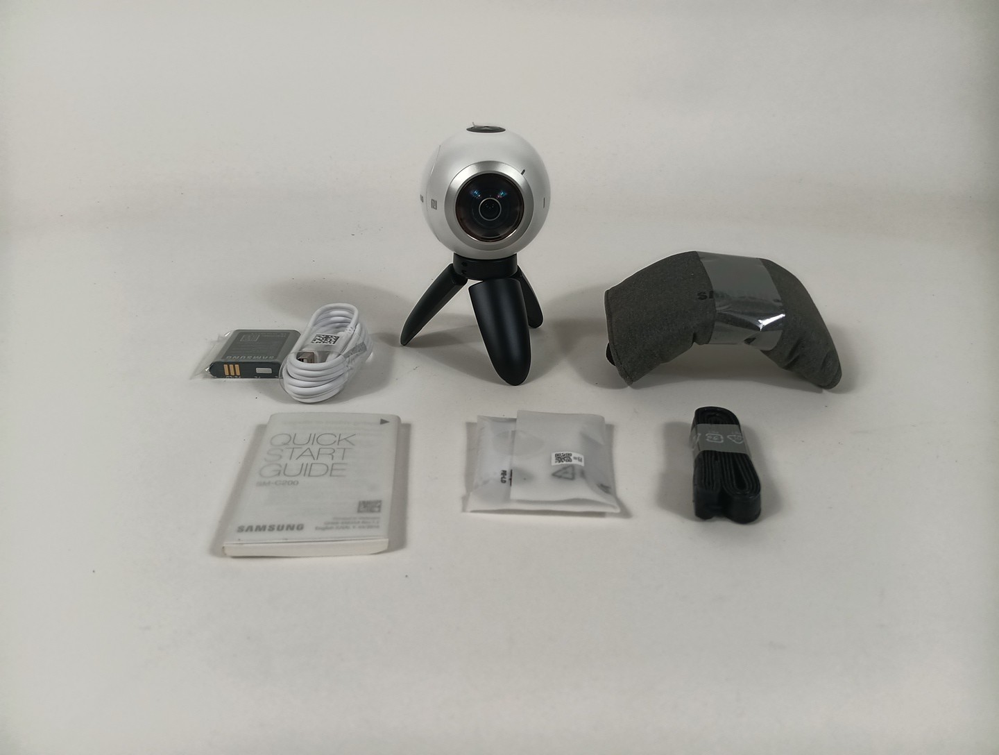 Samsung Gear 360 Real 360 Degree High Resolution VR Camera SM-C200 NEW NO BOX