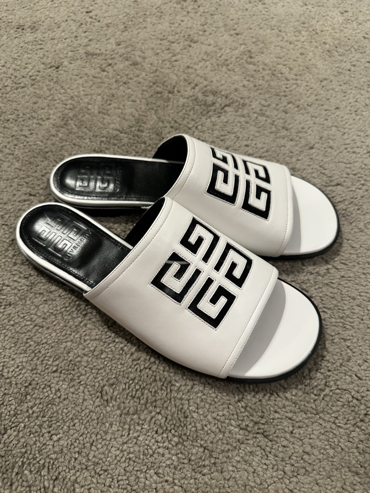Givenchy White 4G Flat Sandals Sz 40/8.5 thumbnail 9