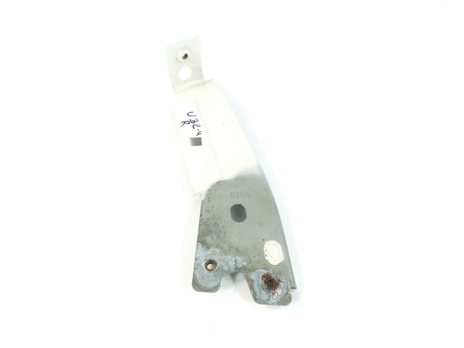 Maserati Ghibli 2018 M156E AWD 3.0 Front Right Fender Mudguard Bracket Mount OEM