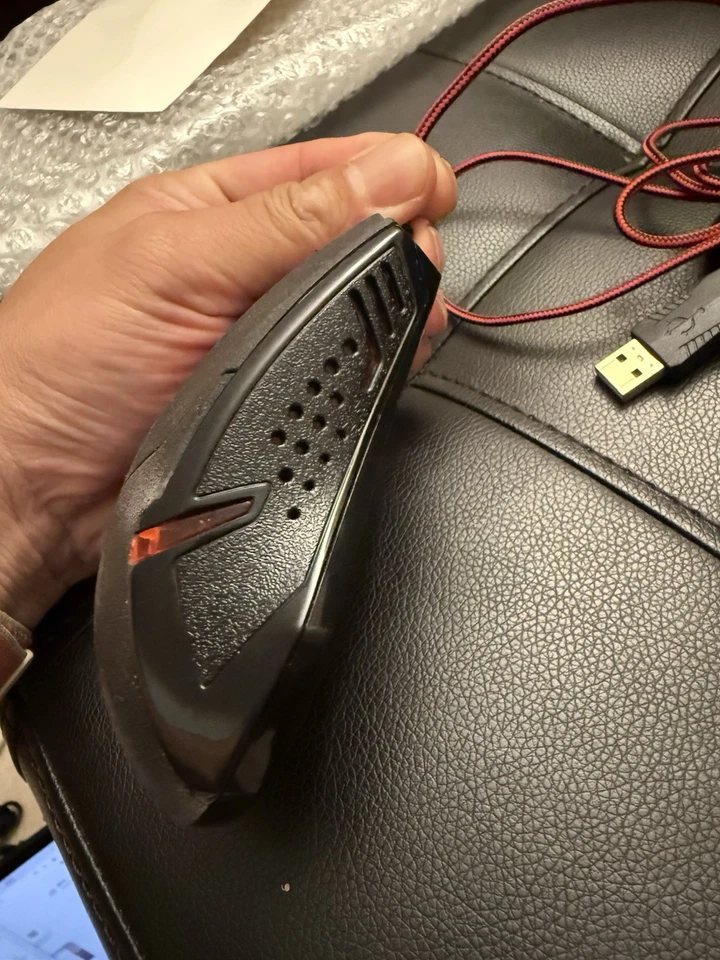 Redragon M601 CENTROPHORUS-3200 DPI Gaming Mouse for PC 6 Button Weight Tuning - Image 3 of 4