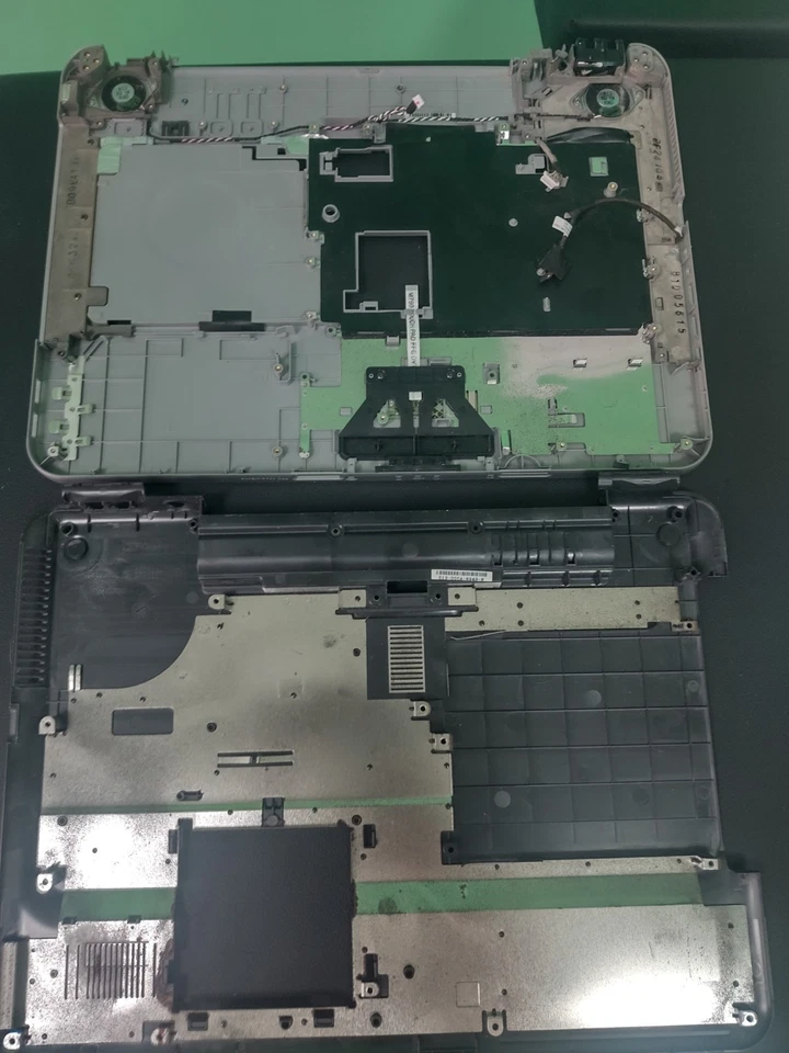 SCOCCA COMPLETA SONY VAIO PCG-7144M "LEGGERE DESCRIZIONE" - Immagine 3 di 4