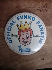 Vintage Official FUNKO FREDDY FANATIC CLUB Pin Button Wacky Wobbler Buttkrakula