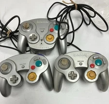 Lot of 3 - Nintendo GameCube Controller DOL-003 - Platinum Silver 1 Wavebird
