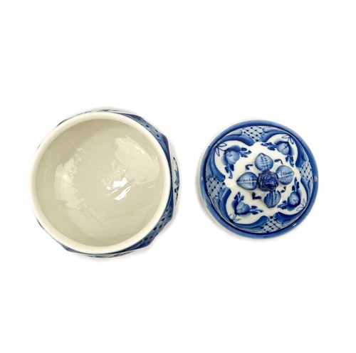 Vintage Handmade Gzhel (Russia) Blue and White Ceramic Candy Dish w Lid & Feet - Picture 6 of 14