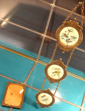 3 Seiden Bilder antik Messing Rahmen oval Kette Foto Rahmen gewölbtes Glas Italy