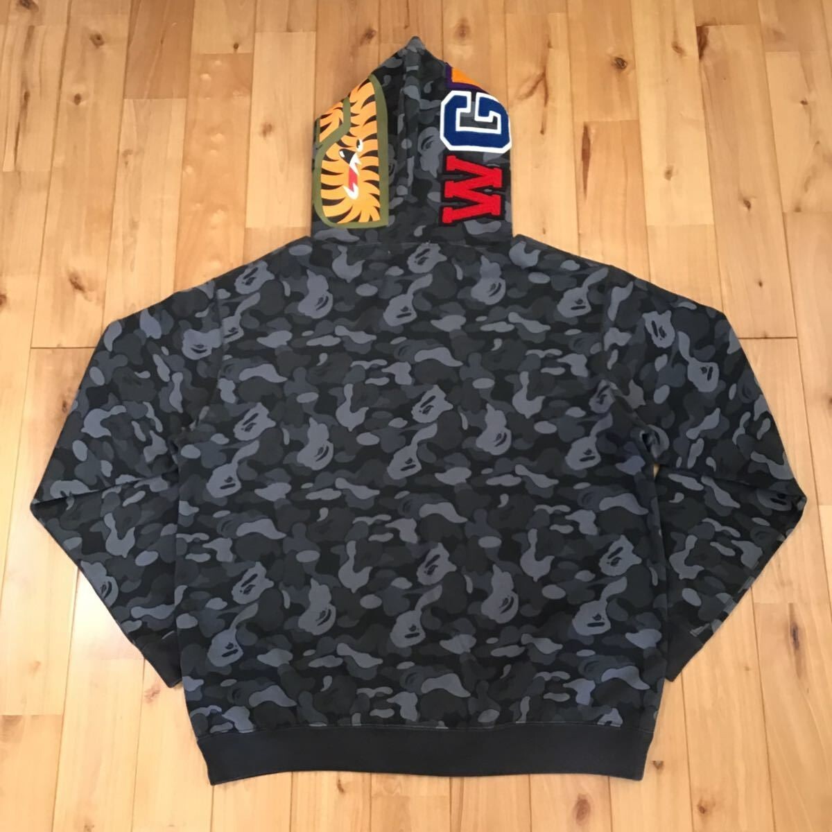 BAPE 2008 Aoyama city camo Shark full zip Hoodie A Bathing BAPE 2008 Aoyama city camo Shark full zip Hoodie A Bathing
