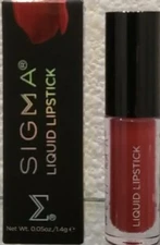 SIGMA BEAUTY Liquid Lipstick in VENOM (red) Travel or Purse Size - NEW in Box!