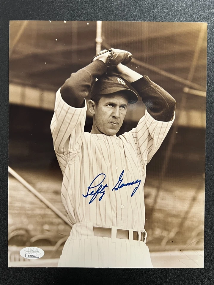 Lefty Gomez Signed 8x10 Photo JSA Cert w/COA HOF 1972 New York Yankees MLB WOW! - Image 2 of 4