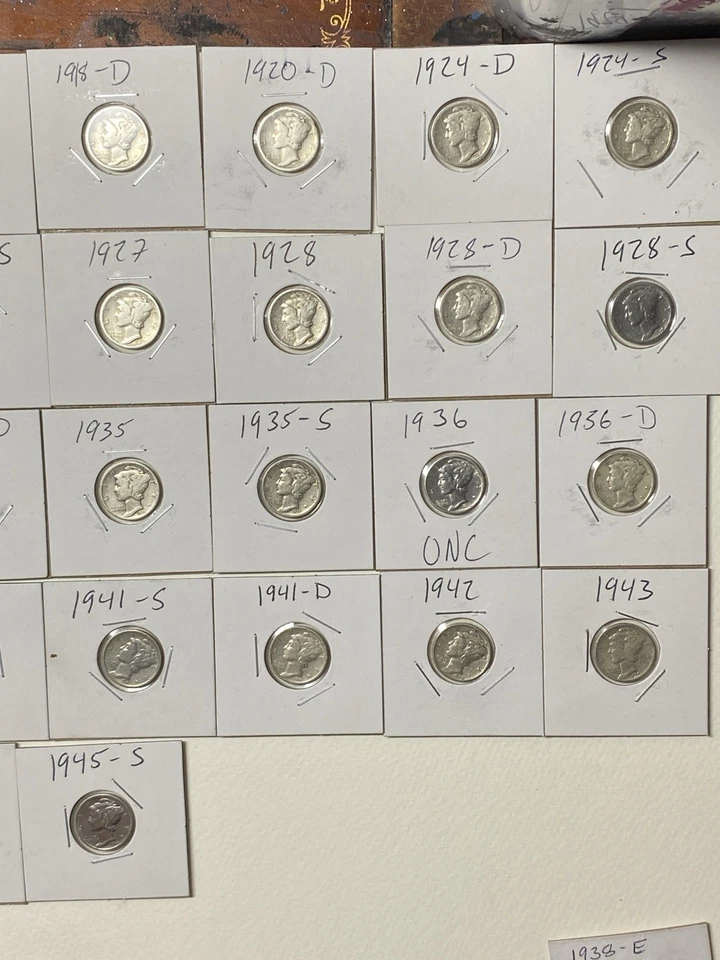 Lote de 40 monedas de diez centavos Mercury 90% plata 1916 - 1945 la mayoría de las fechas no son un juego completo Foto 4 de 4