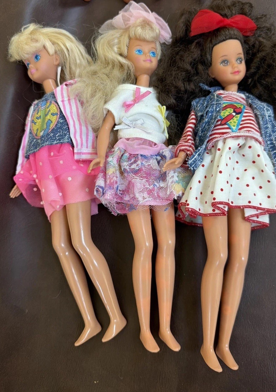 3- Vintage 1980’s Mattel Barbie Skipper Knees Bend