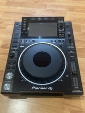 2x Pioneer CDJ-2000 NXS2 2000NXS2 Nexus 2 pair  & Pioneer Cases- MINT CONDITION