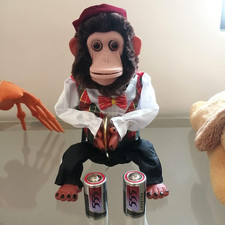 Cymbal Playing Monkey Charley the Chimp Vintage Electronic Plush Decoration Toy