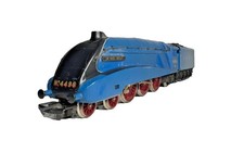 Hornby Streamlined Loco & Tender Sir Nigel Gresley LNER 4498 OO 4-6-2 untested