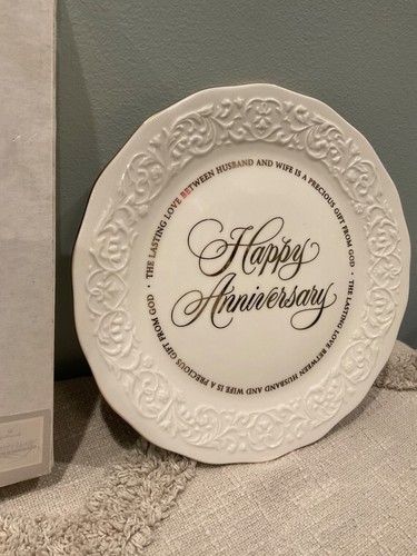 Plato de feliz aniversario Hallmark - Imagen 4 de 7