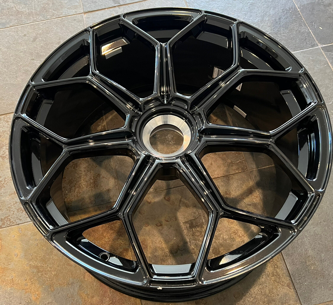Lamborghini Aventador SVJ Center Lock 20” Front Wheel Rim OEM
