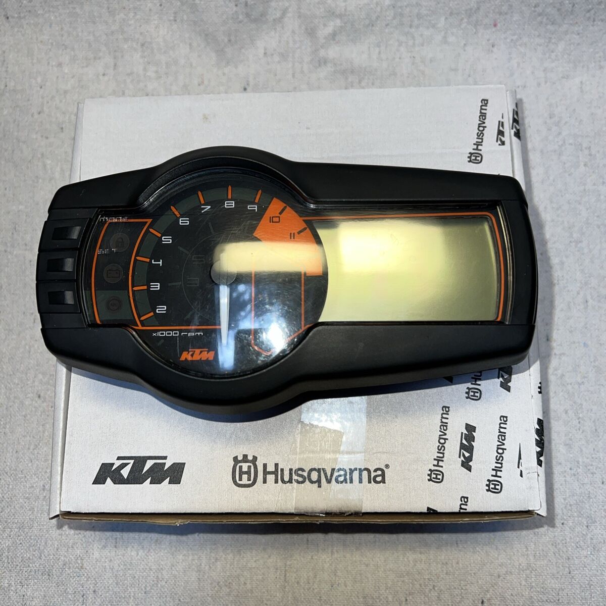 KTM 990 Adventure R 2012 Speedometer Gauge Cluster KTM 990 Adventure R 2012 Speedometer Gauge Cluster