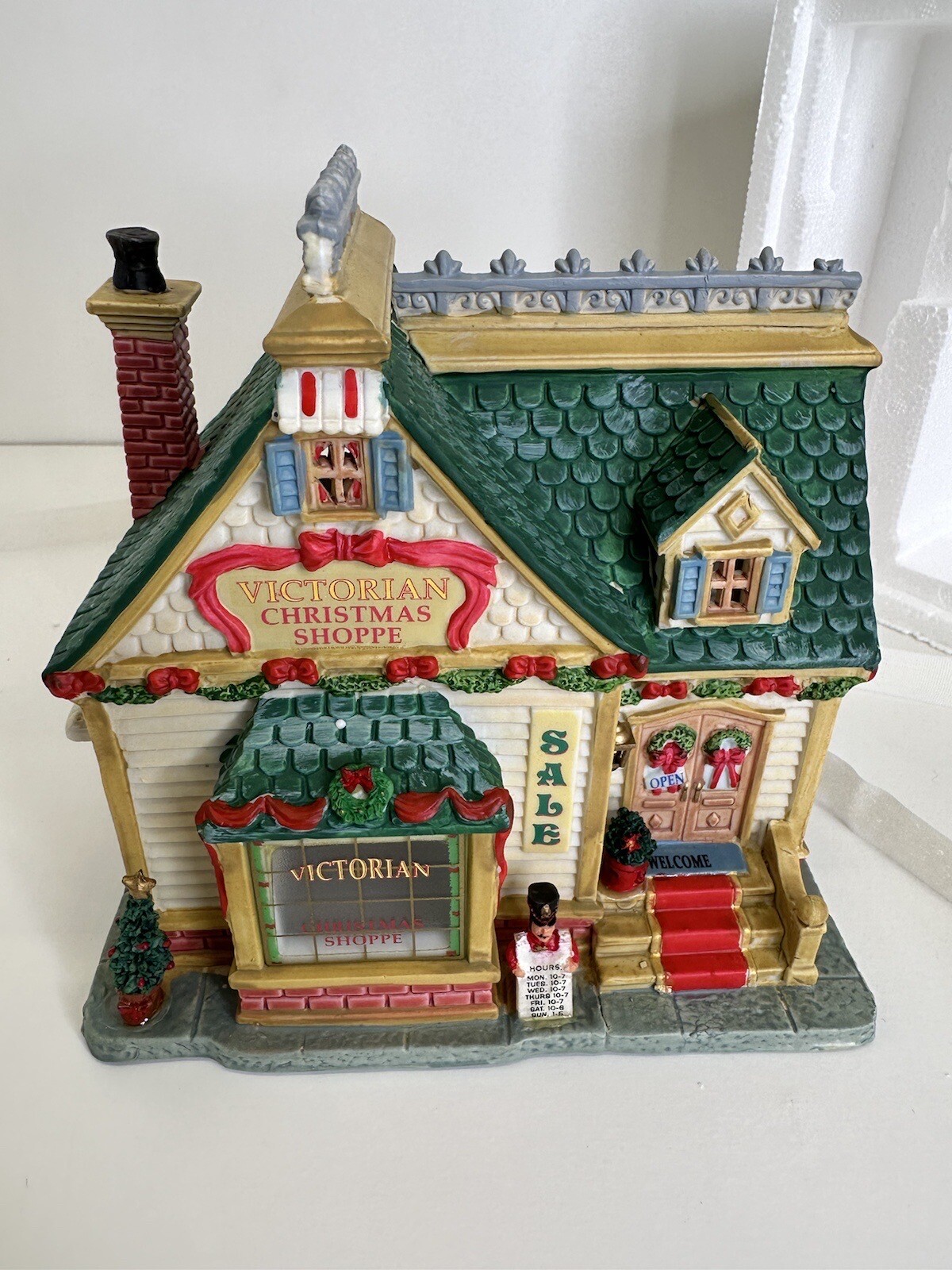 2008 LEMAX Victorian Christmas Shop Caddington VILLAGE COLLECTION READ
