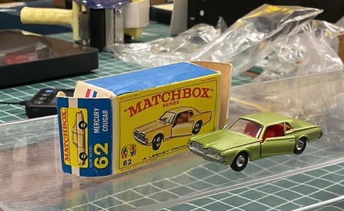 Lesney "Matchbox" Superfast No 62-C Green Mercury Cougar 1968 Red Int. OG Box - Picture 2 of 19