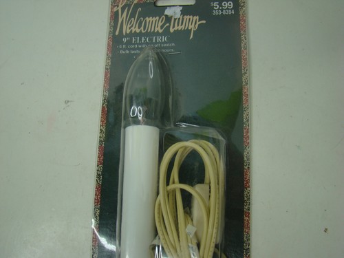 Vintage Electric Candle Lamp on/off Switch Brass Colored Base Chirstmas - Picture 5 of 7