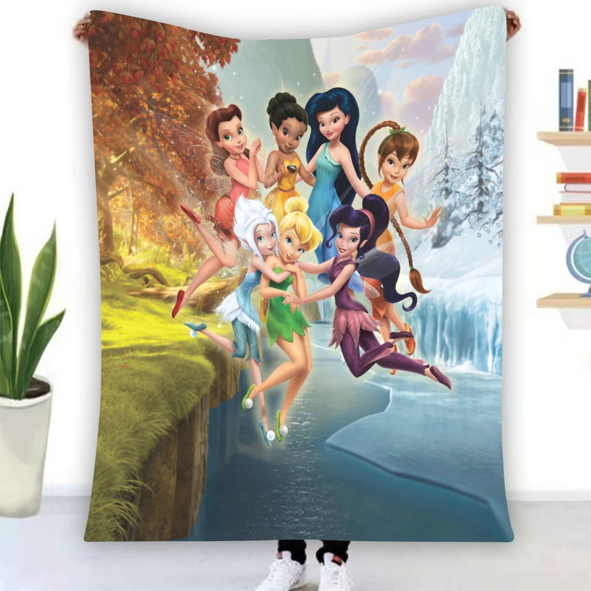 Tinker Bell Characters Fleece Blanket