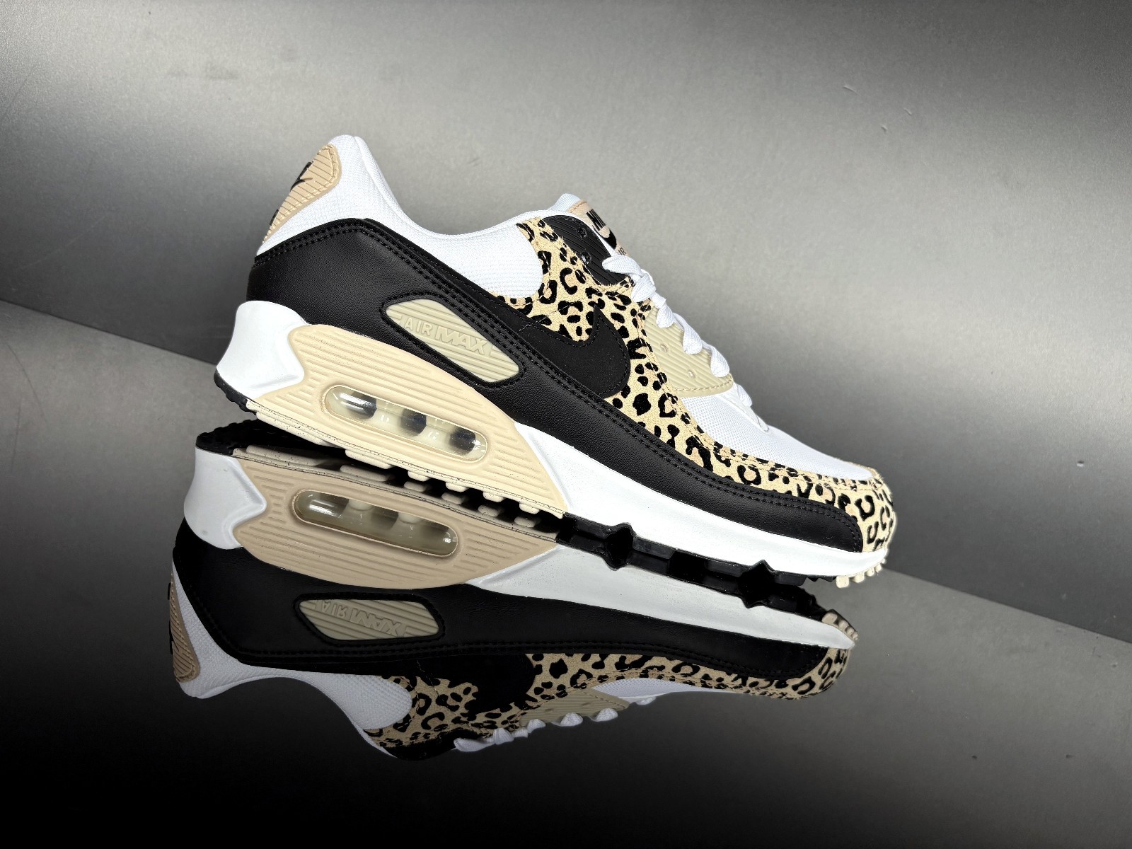 NIKE AIR MAX 90 WMNS -Leopard Sanddrift- Animal Print weiß/schwarz/beige Gr.43