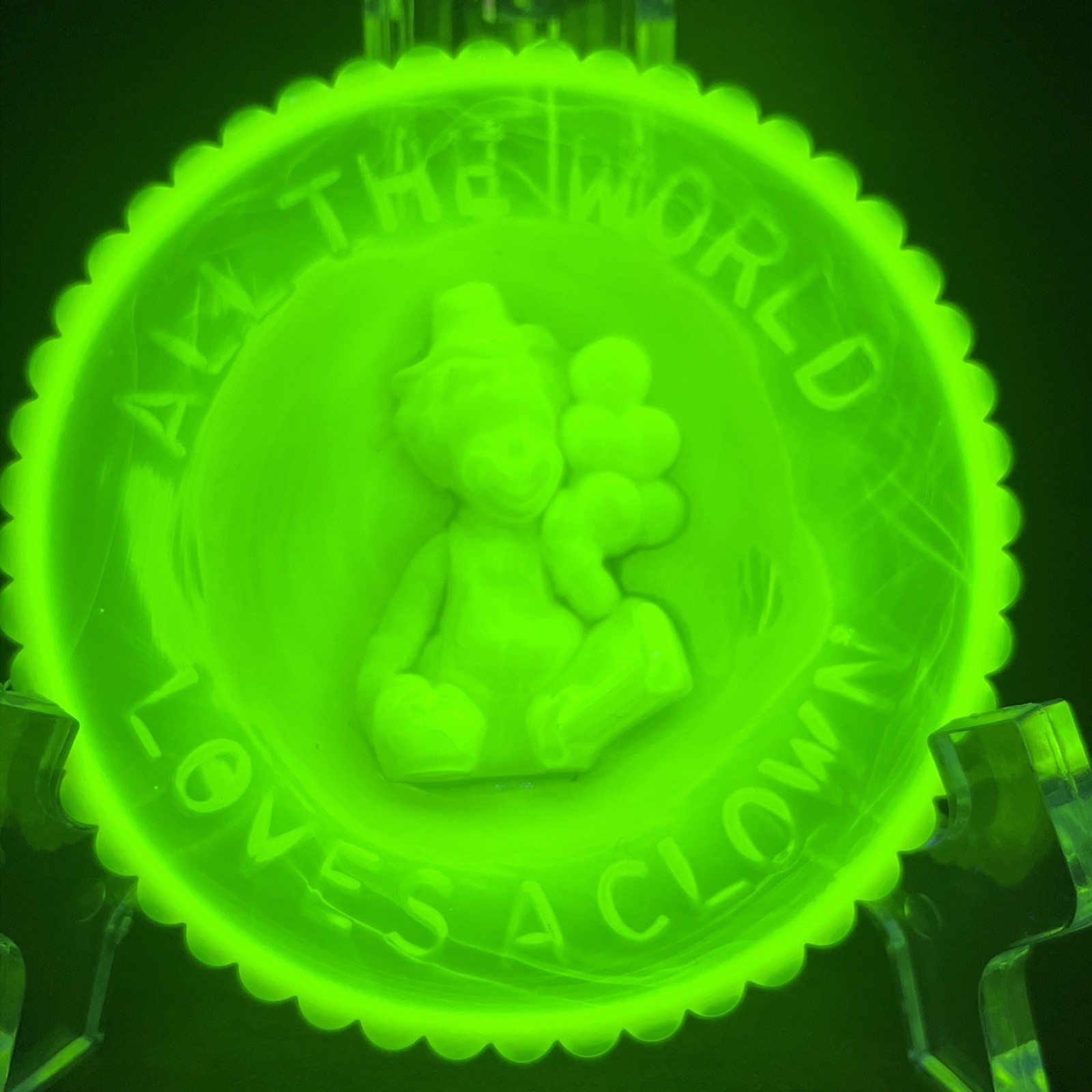 2pcs - Mosser Pee Wee Clown Figurine 2" + Clown Plate 3.5" Vaseline Opalescent