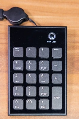 Hama SK140 Numerische Tastatur 20 Tasten Zifferblock - 10er Pack Restposten 