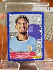 RONALD ARAÚJO BLUE CRUMPLE FOIL STICKER ( URU 4 ) PANINI FIFA WORLD CUP 2026