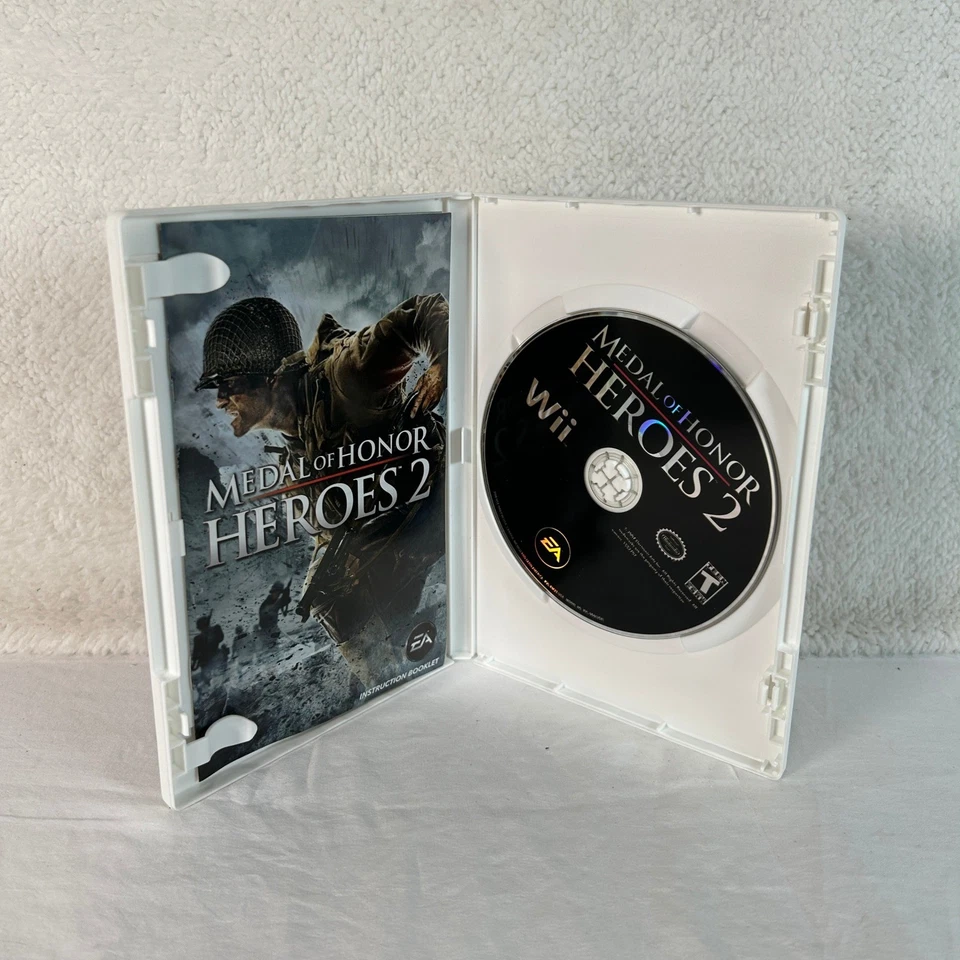 Medal of Honor Heroes 2 Nintendo Wii Video Game Complete CIB - Image 4 of 4