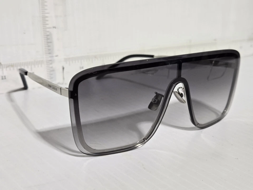 Gafas de sol Saint Laurent SL 364 MÁSCARA 005 marco plateado lentes grises SOLO MARCOS Foto 2 de 4