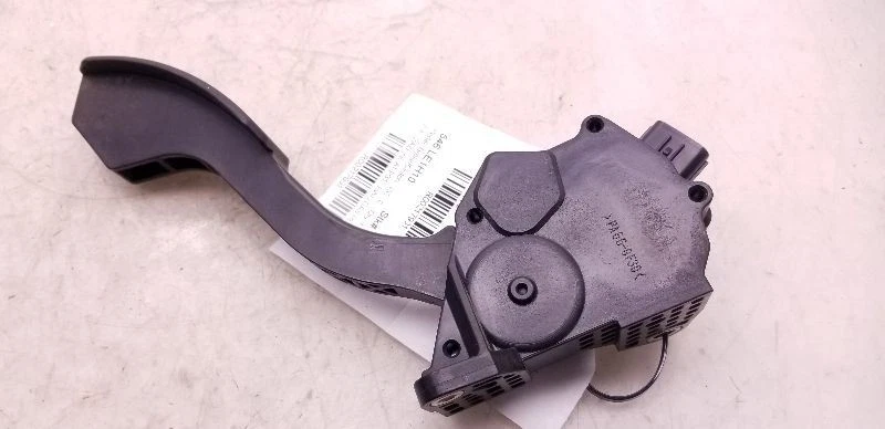 10 11 12 Lexus HS250h Accelerator Gas Pedal 78110-12010 - Image 3 of 4