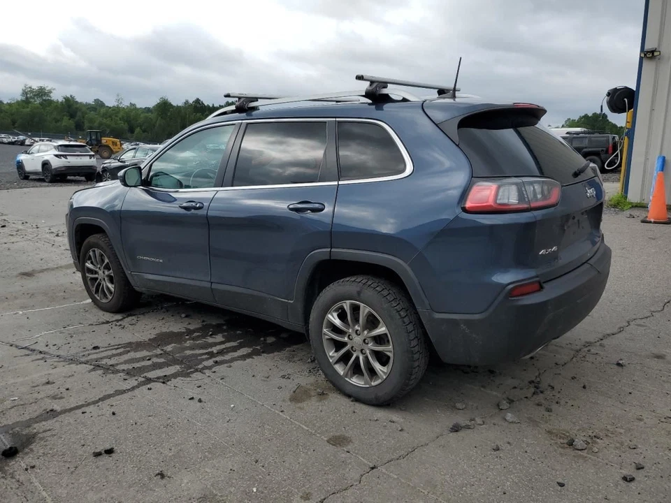 Passenger Front Spindle/Knuckle Fits 19-23 CHEROKEE 2997824 - Image 2 of 4
