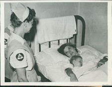 1946 Mrs Glenn Boeck Injured When Tornado Hit Mankato Mn Disaster 6X8 Photo