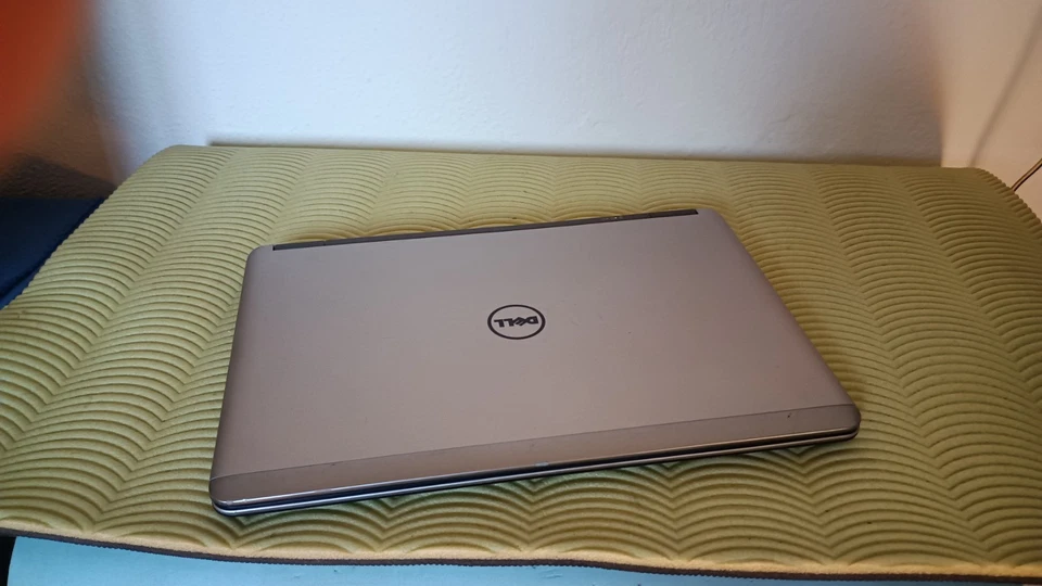 Dell Latitude E7440 · i7-4600U · 8GB · 256GB, foto 4 di 5