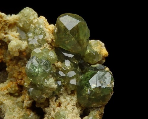 ANDRADITE var. DEMANTOID grüne Kristalle -- MADAGASKAR Antetezambato Mine /pj287 - Bild 10 von 15