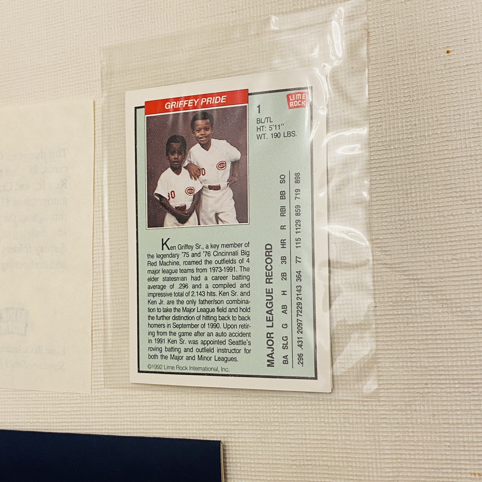 Major League Baseball 1992 Ken Griffey JR Baseball Hologram Cards Lime