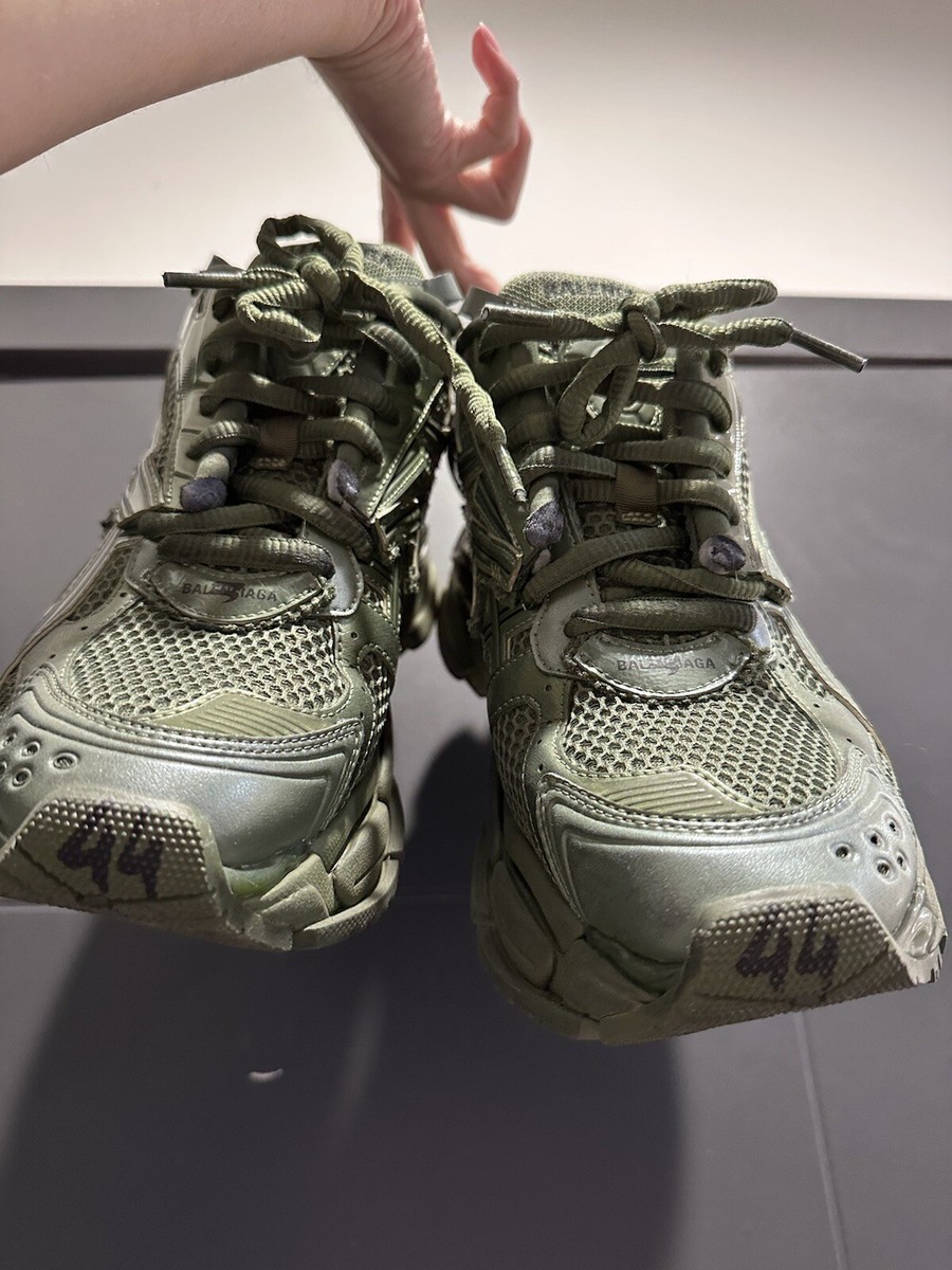 Balenciaga Monocolour Runner Low Top Sneakers Size 11 US 44 Balenciaga Monocolour Runner Low Top Sneakers Size 11 US 44