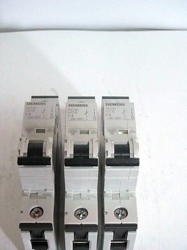 Lot 3 Pcs NEW,SIEMENS 5SY61 MCB C4, -230/400V Miniature Circuit Breaker - Picture 2 of 6