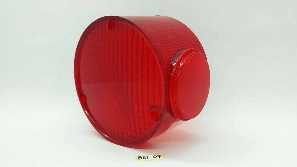 Lente de luz trasera Yamaha RD250 RD350 R5 XS650 XS1 RD125 nueva Foto 2 de 4