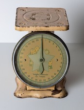 Vintage 1950s Baby Scale, Rustic, Primitive, Nursery 30 Lbs. Works, Pink Color