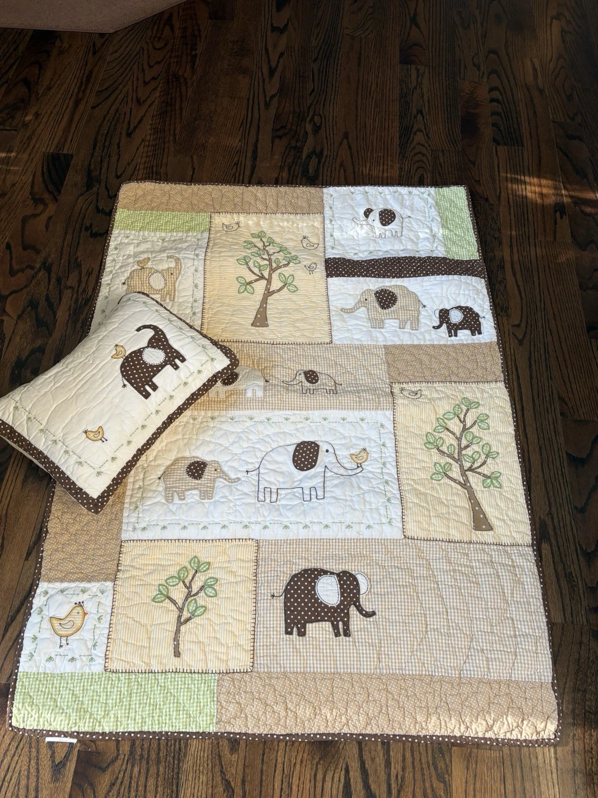 Pottery Barn Kids Vintage Quilt/ Crib Blanket & Pillow/ Wildlife Animals ~ VGUC
Opens in a new windo