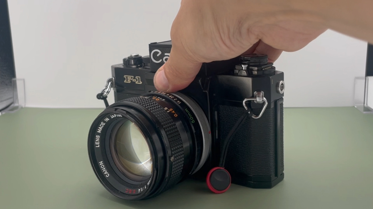 Canon F-1 F1 F1N F-1N Waist Level Viewfinder with Magnifying Lens