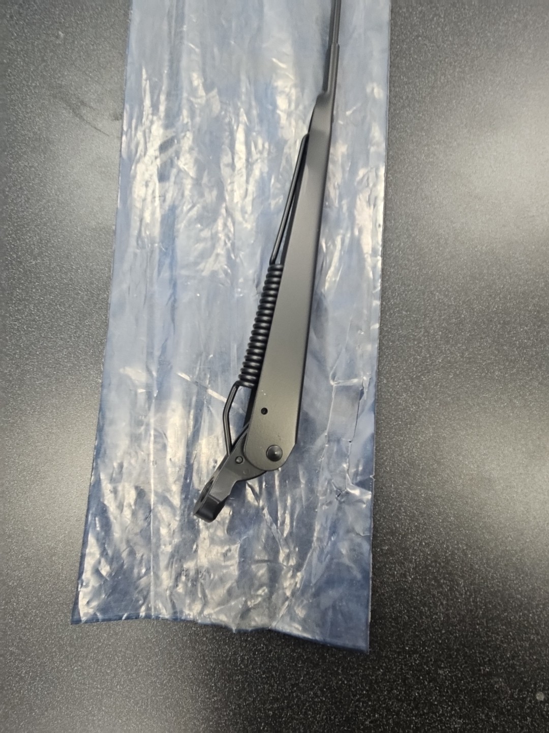 BENTLEY RHD WIPER ARM (P.N-UD-73701)