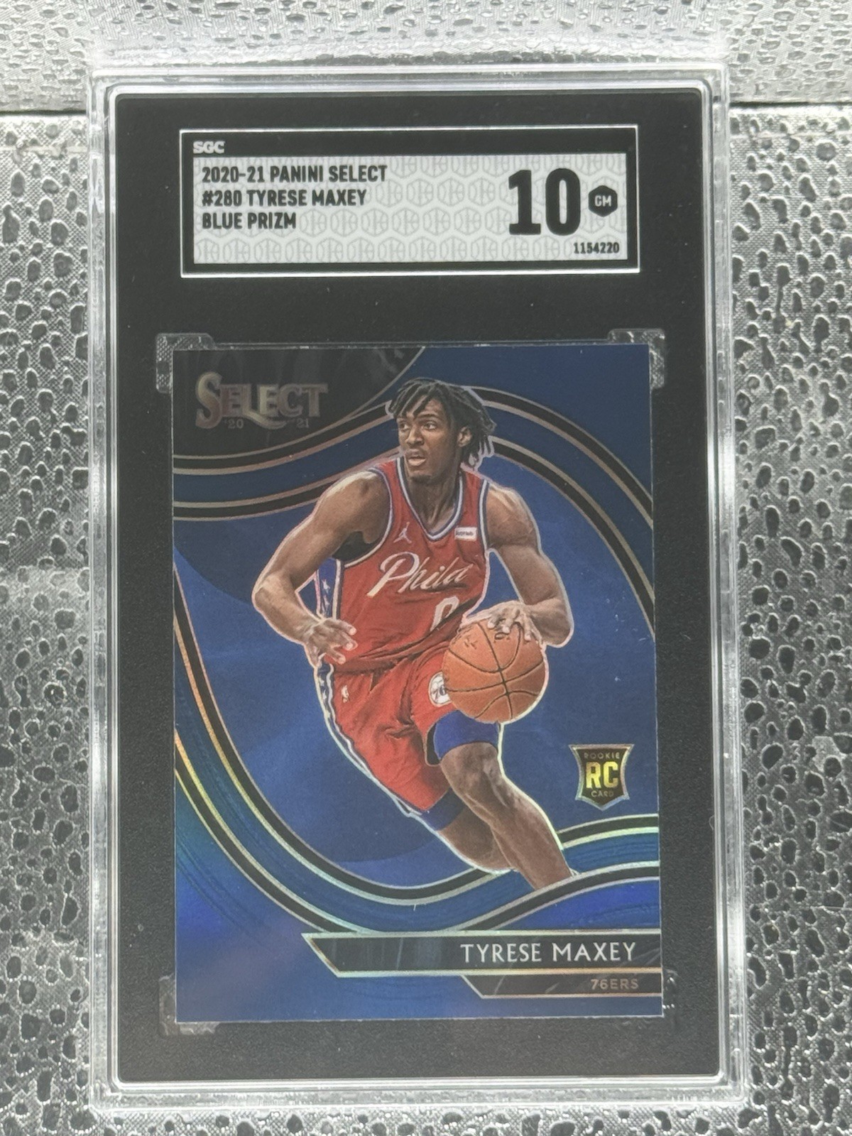 2020 select courtside blue prizm Tyrese Maxey Rookie