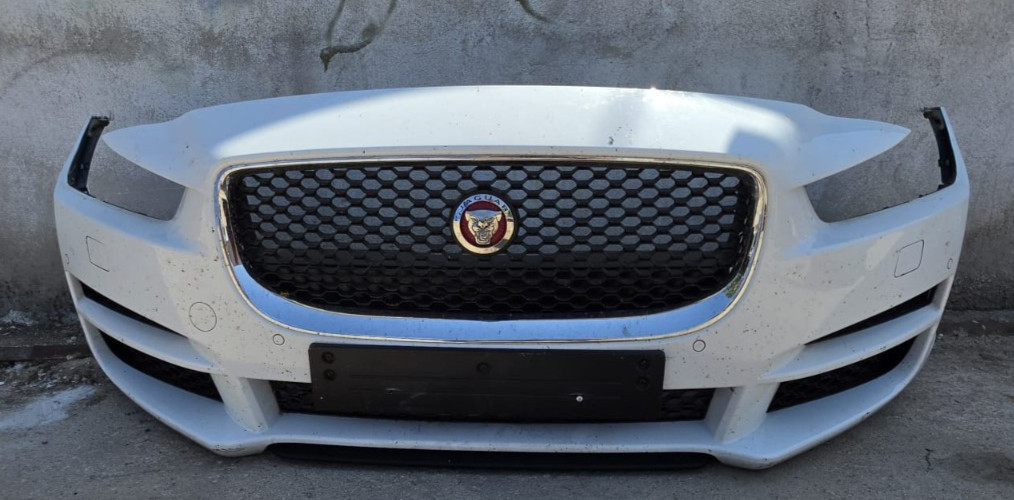 PARAURTI ANTERIORE CENTRALE PER JAGUAR XE Serie (X760) TCOMPLETO SENSORI