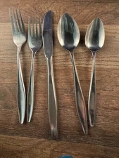 Stanley Roberts Stainless Valor Pattern Single Place Setting Knife Forks Spoons