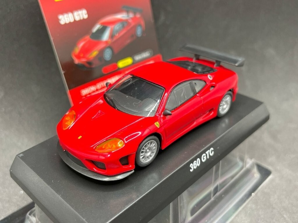 Ferrari GTC4 Lusso ミニカー 赤 Ferrari GTC4 Lusso ミニカー 赤