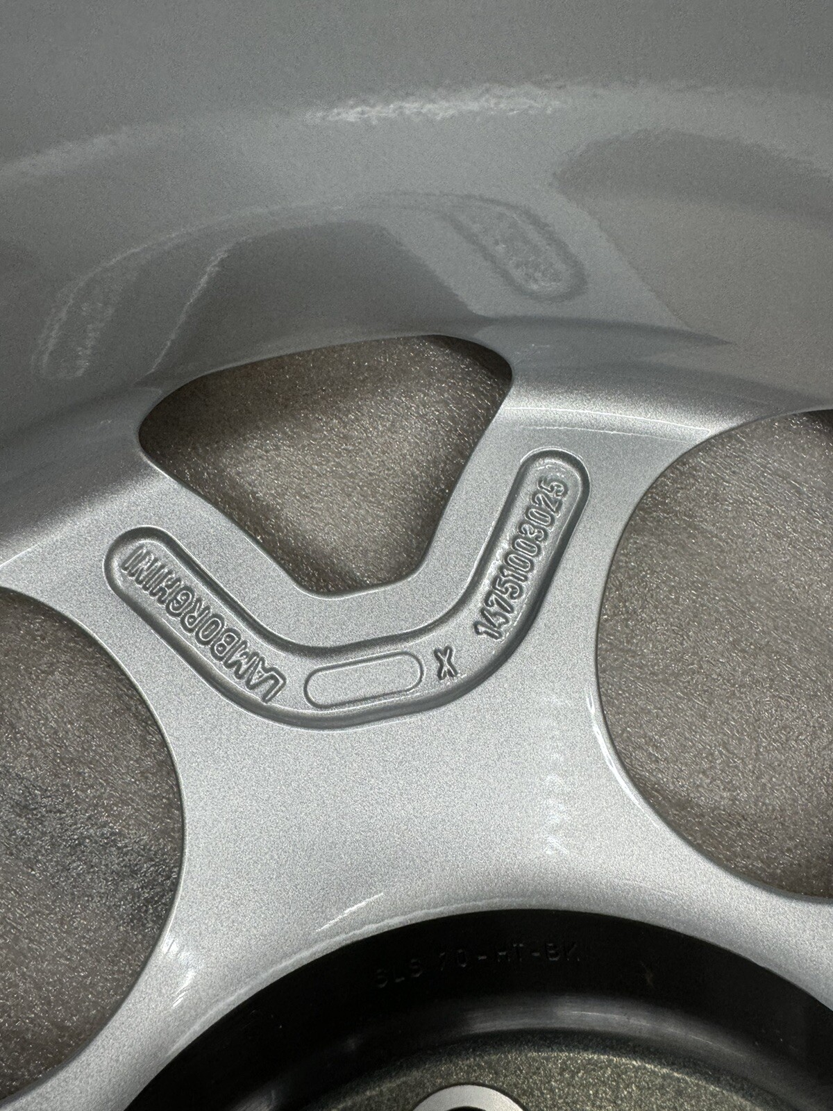 Lamborghini Diablo VT 6.0 OEM NEW NLA Front Wheel 0051003025