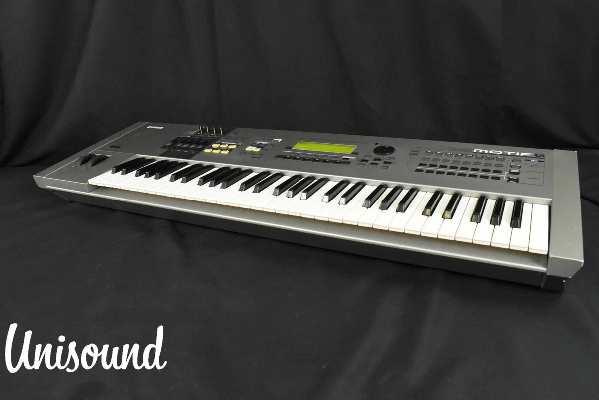 Yamaha MOTIF 6 Music Production Synthesizer in Very Good